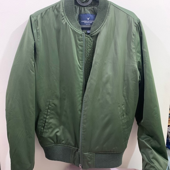 AMERICAN Eagle Women's Olive Green Bomber Jacket - Picture 2 of 5
